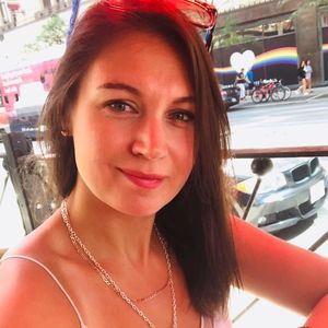 Meet your Posher, Eve